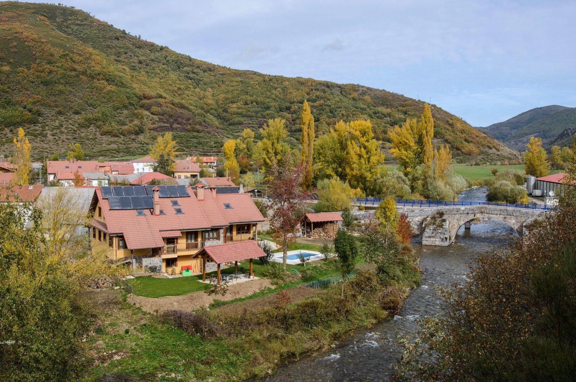 El Casar Del Puente Boca de Huérgano Exterior foto